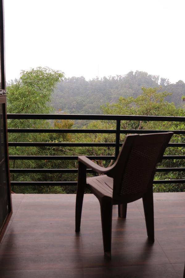 מדיקרי Coorg Nature Breeze Home Stay מראה חיצוני תמונה